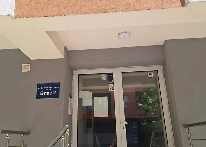 Petar's 5 Apartment *